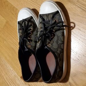 *Price Firm* Coach sneakers (spring decluttering)